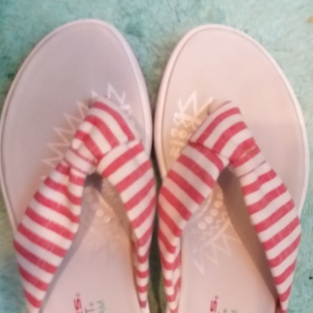 Sketchers  Relaxed Fit: Upgrades - Moon Bay